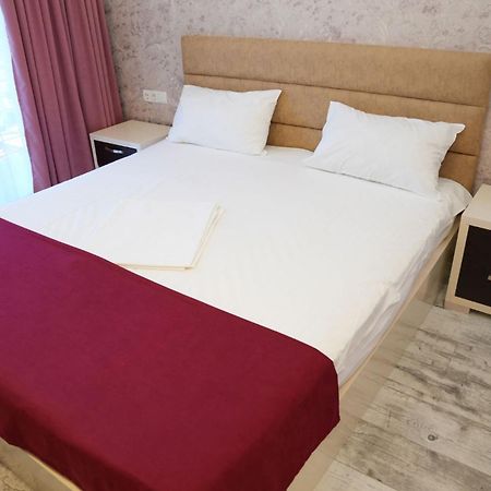 Sierra Hotel Тбилиси Экстерьер фото