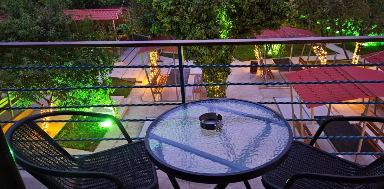 Sierra Hotel Тбилиси Экстерьер фото