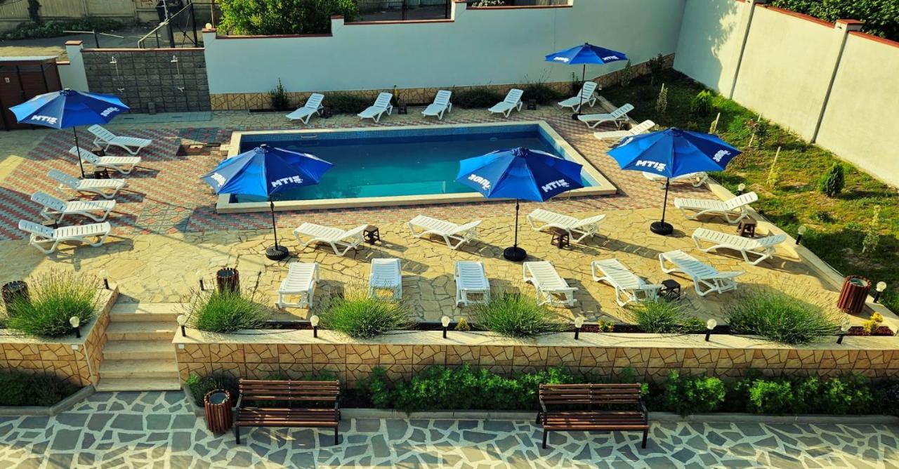 Sierra Hotel Тбилиси Экстерьер фото