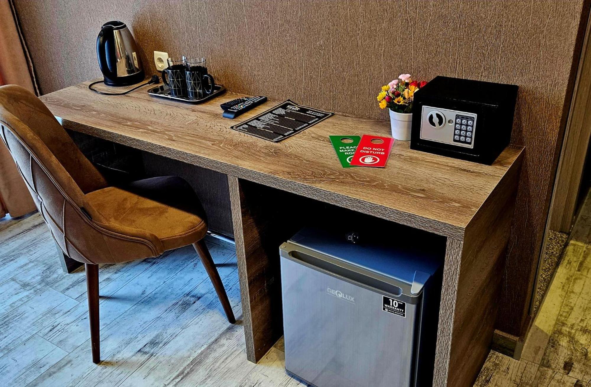 Sierra Hotel Тбилиси Экстерьер фото