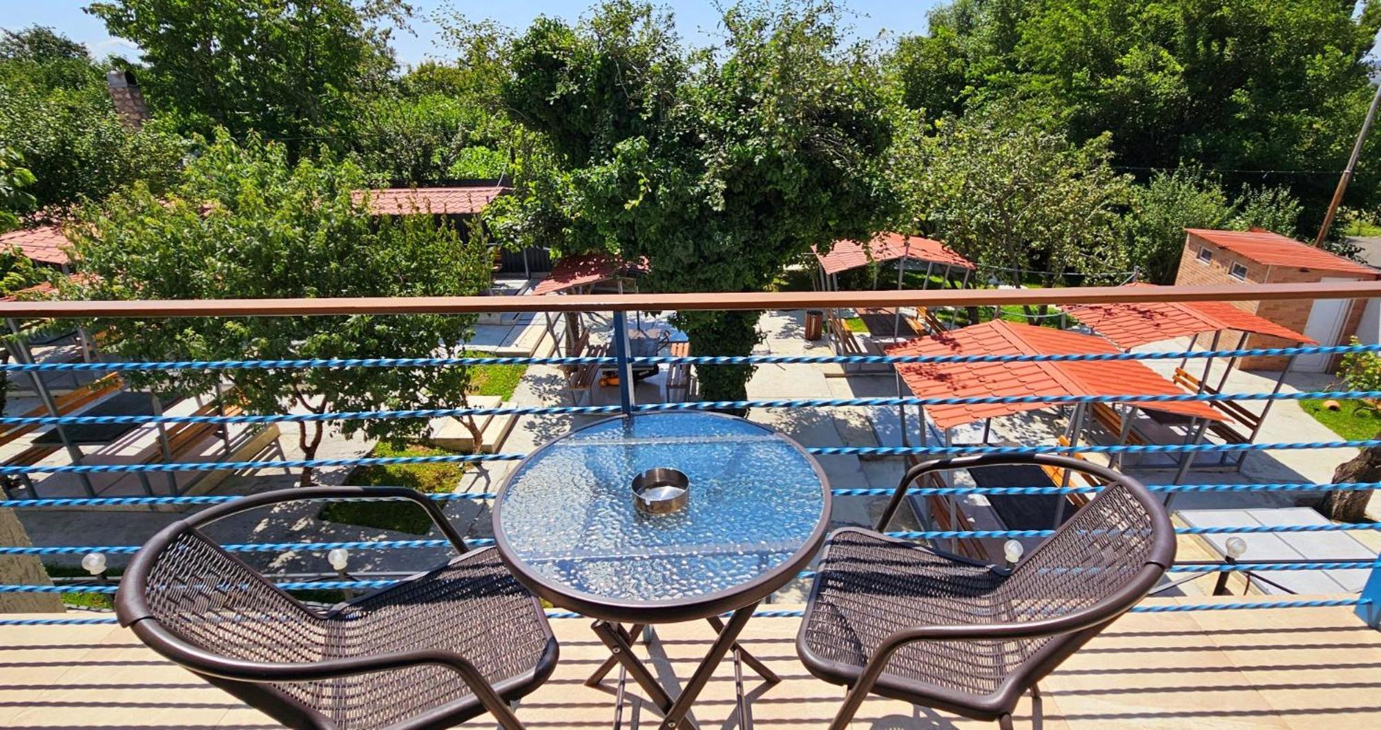 Sierra Hotel Тбилиси Экстерьер фото